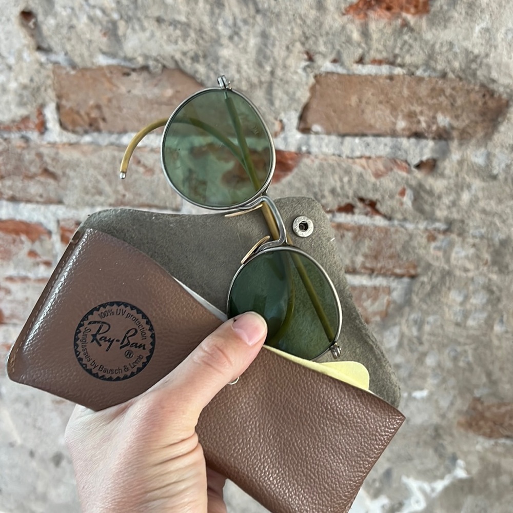 American Optical Vintage Sunglasses wrap around green lens